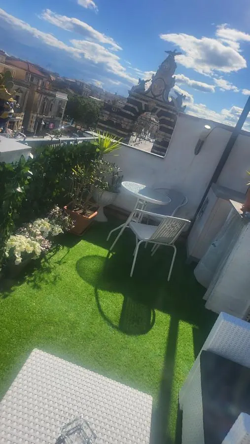 דירות קטאניה Chalaro' Apartament